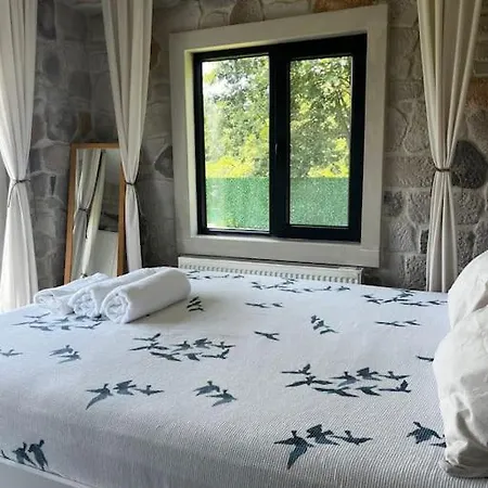 וילה Medasuite Stone House With Pool And Jacuzzi *