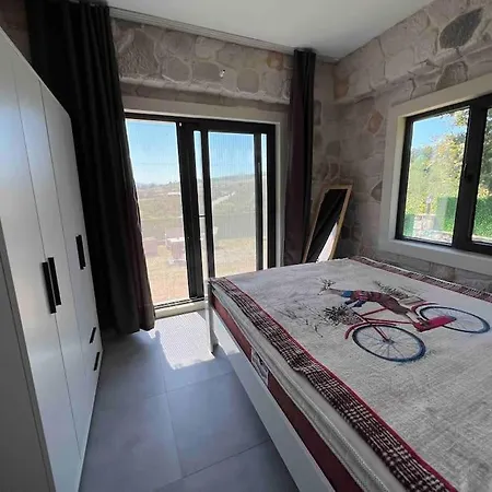 Medasuite Stone House With Pool And Jacuzzi Kandira