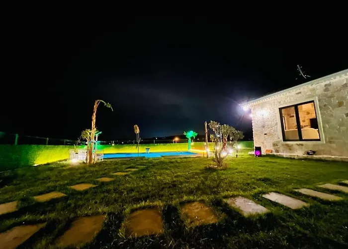 Villa Medasuite Stone House With Pool And Jacuzzi Kandıra