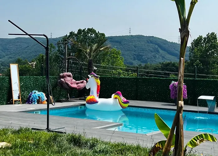 Villa Medasuite Stone House With Pool And Jacuzzi